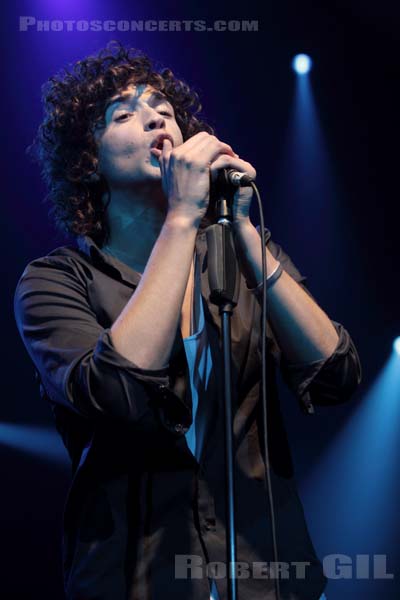 JULIAN PERRETTA - 2010-10-20 - PARIS - L'Alhambra - 